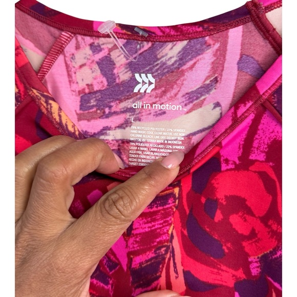 Women's Pink Long Sleeve rash guard large - Picture 3 of 7